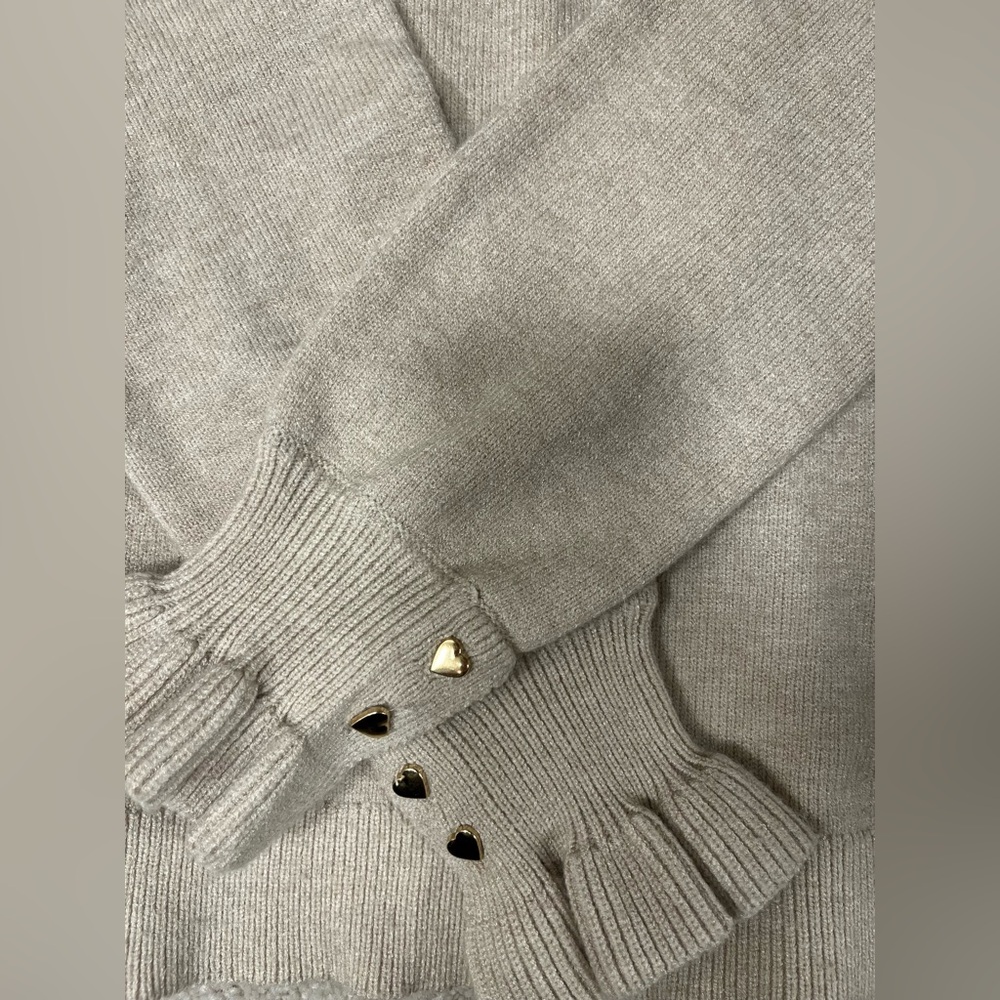 Chelsea & Theodore Soft Cream Ribbed Sweater *Perfect for Valentine’s Day!* 💕 - Picture 4 of 5